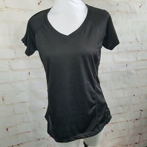 3/$25 Blue Star v neck black tee medium